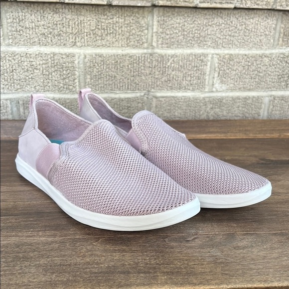 OluKai Shoes - Olukai Hale’Iwa Slip On Loafers Size 7.5